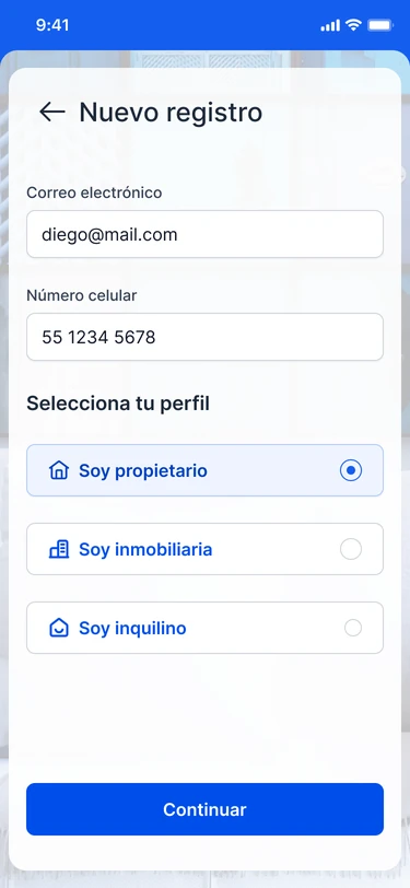 Registro en móvil: correo, número celular y selección de perfil entre propietario, inmobiliaria e inquilino.